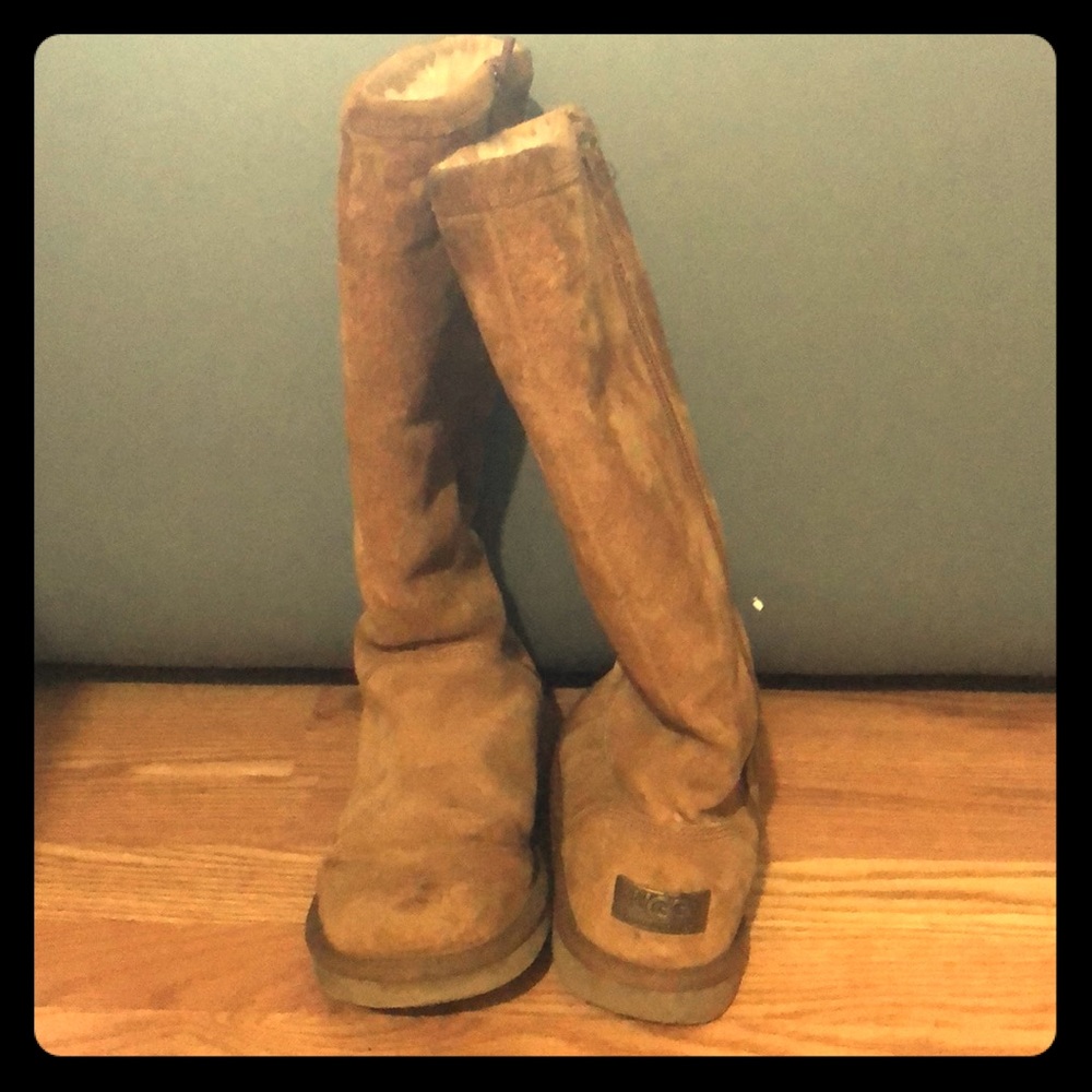 Zip Up Tan Uggs